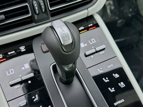 New 2026 Porsche Macan GTS AWD/4WD image 19