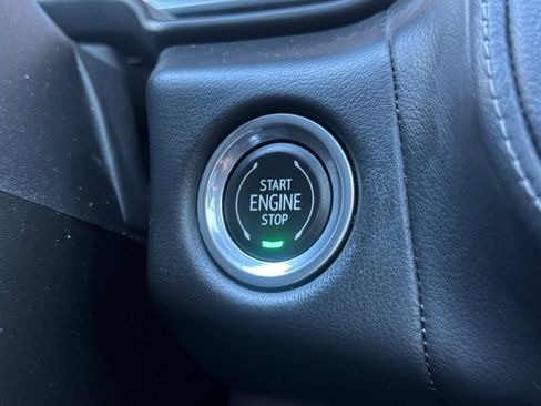 Used 2022 Chevrolet Tahoe Z71 w/ Off-Road Capability Package image 34