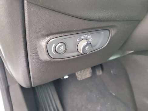 Used 2022 Chevrolet Equinox LT FWD image 21