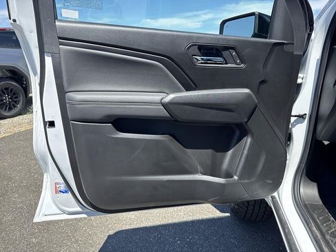 New 2026 GMC Canyon Elevation w/ Technology Package AWD/4WD image 18