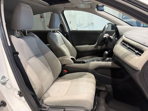 Used 2022 Honda HR-V EX image 28
