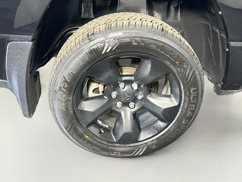 Used 2019 RAM 1500 Sport w/ Level 2 Equipment Group image 33