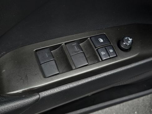 Certified 2022 Toyota Camry SE FWD image 10