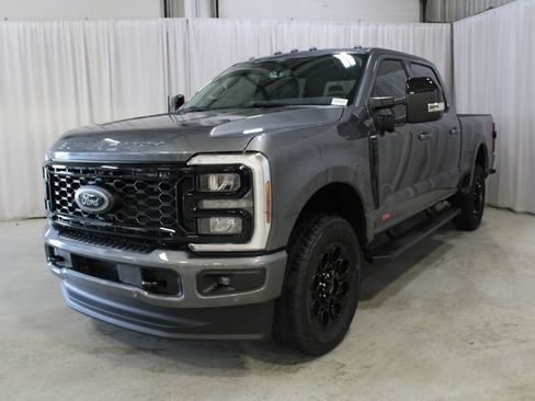 New 2026 Ford F250 Lariat w/ Black Appearance Package AWD/4WD image 36