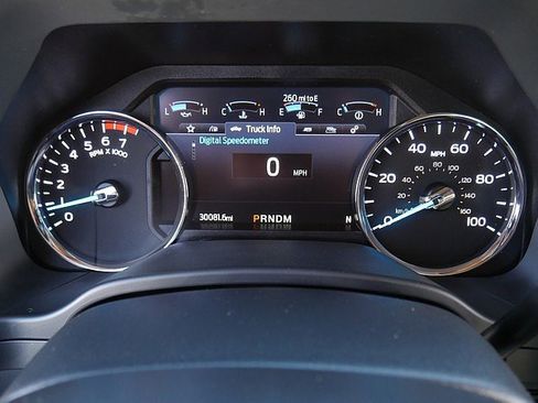 Used 2022 Ford F250 Lariat w/ Lariat Value Package image 29