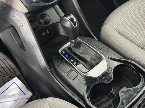 Used 2017 Hyundai Santa Fe Sport AWD/4WD image 29