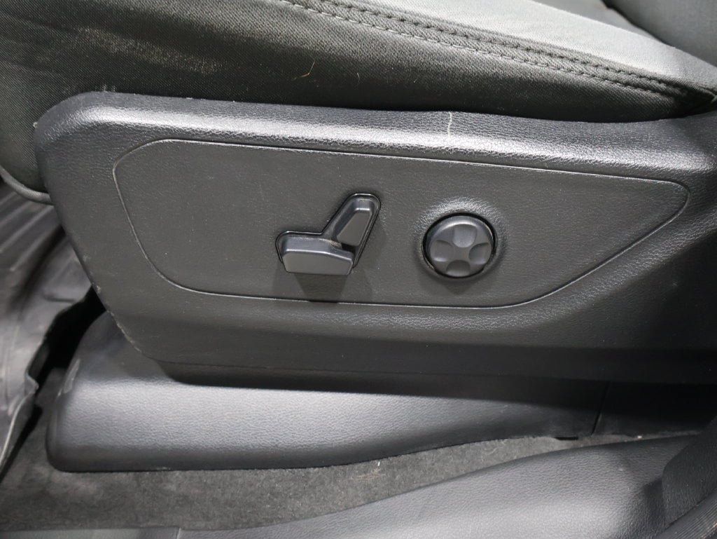 Used 2020 RAM 1500 Big Horn AWD/4WD image 12