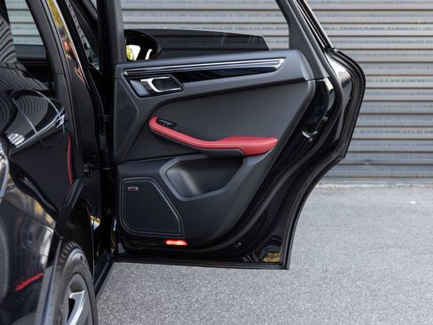 New 2025 Porsche Macan Turbo image 30