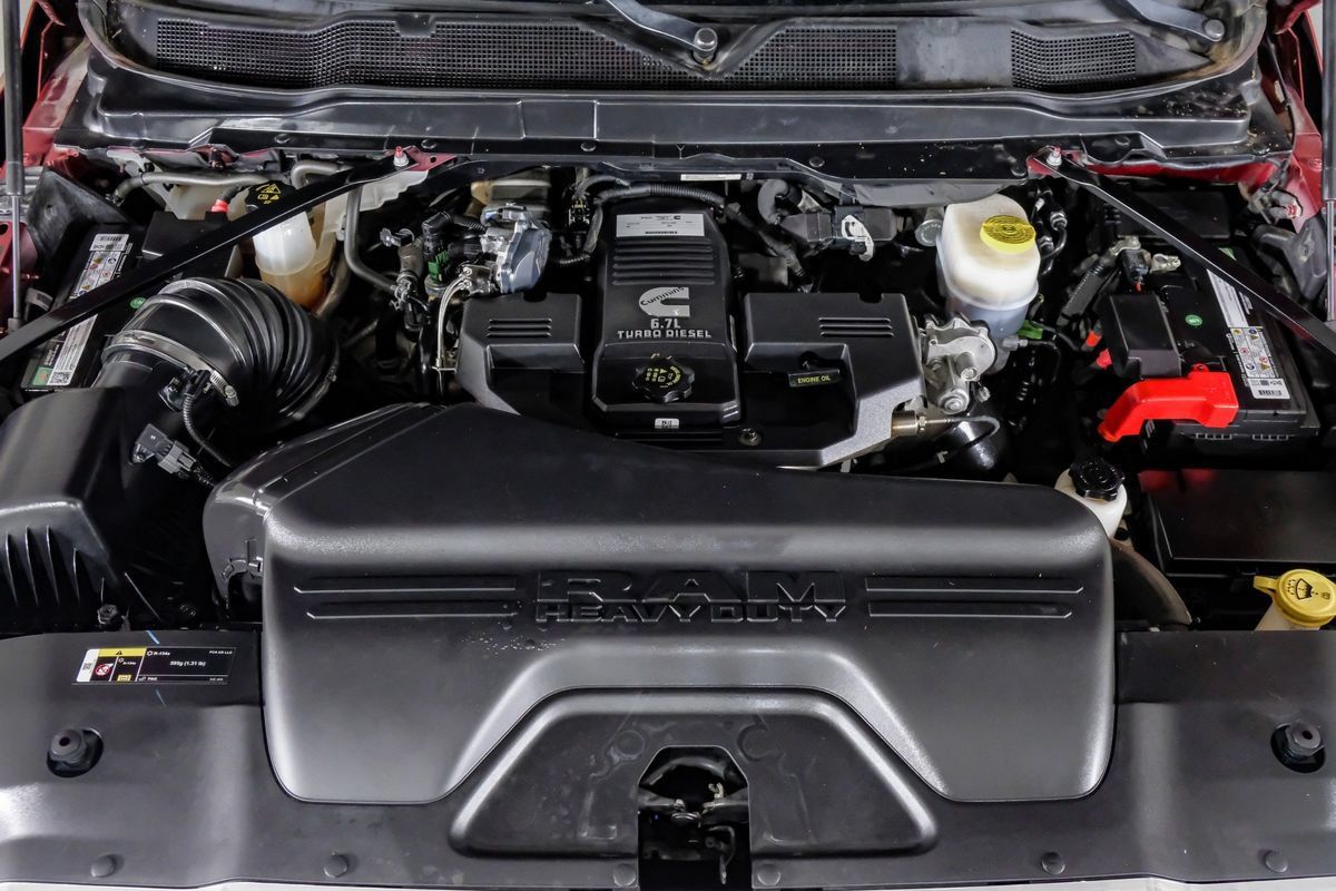 Used 2022 RAM 3500 Limited AWD/4WD image 52