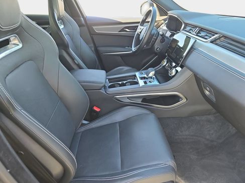 Certified 2025 Jaguar F-PACE R-Dynamic S AWD/4WD image 10