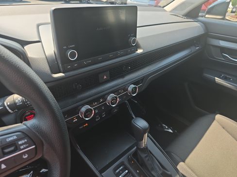 Used 2024 Honda CR-V EX image 19