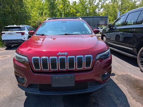 Used 2019 Jeep Cherokee Latitude Plus AWD/4WD image 12