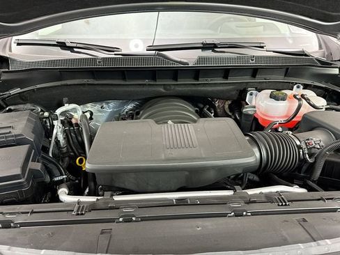 New 2025 Chevrolet Suburban Premier image 36