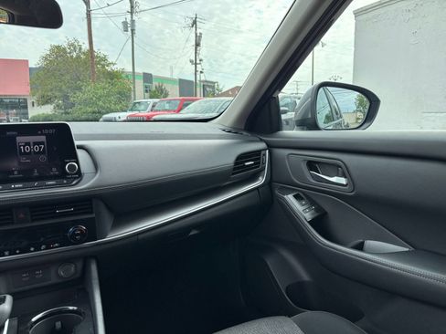Used 2026 Nissan Rogue SV AWD/4WD image 36