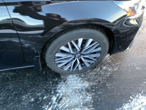 Used 2023 Nissan Altima 2.5 SV w/ SV Premium Package image 29