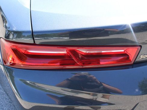 Used 2016 Chevrolet Camaro LT RWD image 11