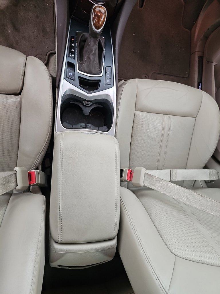 Used 2016 Cadillac SRX Premium w/ Trailering Package FWD image 29