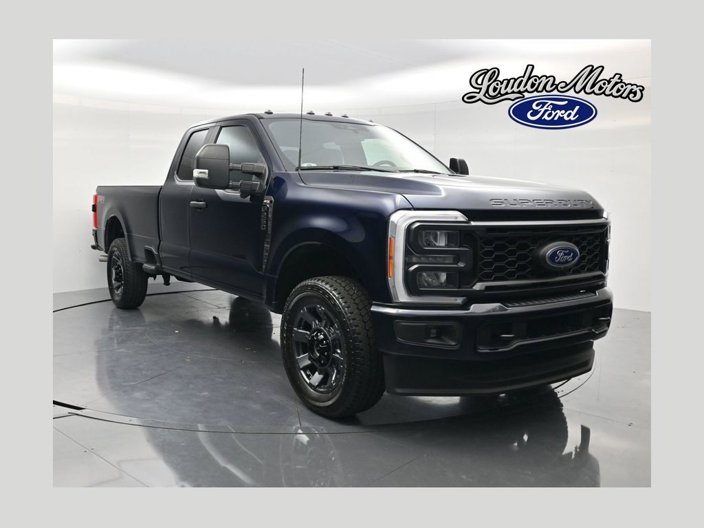 Used 2023 Ford F250 XL w/ STX Appearance Package AWD/4WD image 1