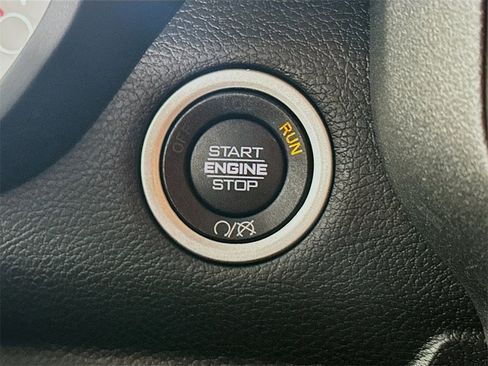 Used 2024 RAM 2500 Tradesman w/ Chrome Appearance Group image 26