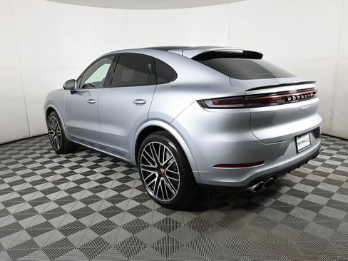 New 2026 Porsche Cayenne Coupe image 4