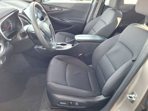 Used 2023 Chevrolet Malibu LT FWD image 16
