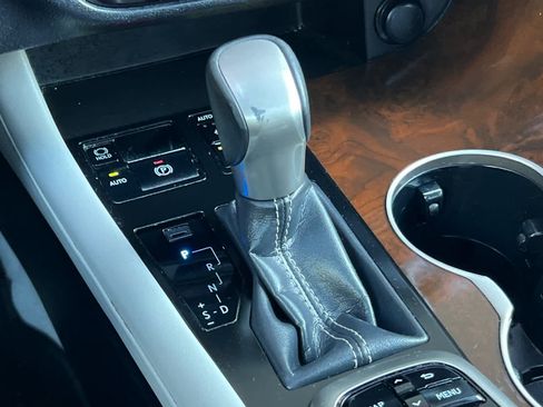 Used 2019 Lexus RX 450h AWD w/ Navigation Package image 24