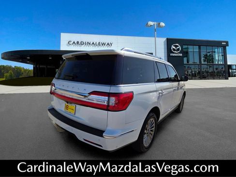 Used 2021 Lincoln Navigator 4WD image 6