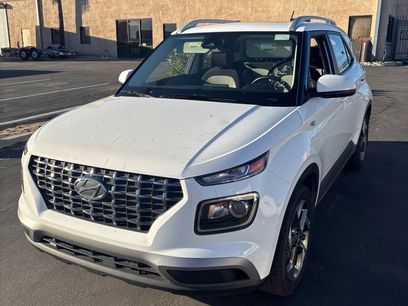 Used 2025 Hyundai Venue SEL