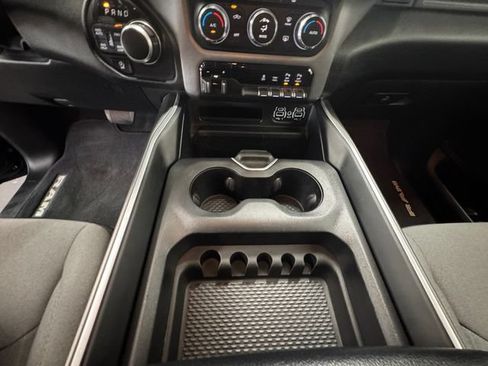 Used 2020 RAM 1500 Big Horn AWD/4WD image 19