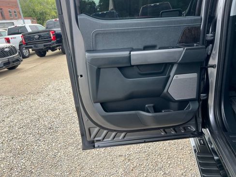 Used 2021 Ford F150 Lariat w/ Equipment Group 502A High AWD/4WD image 15