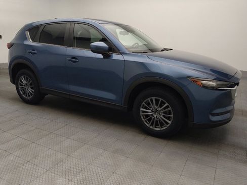 Used 2017 MAZDA CX-5 Touring image 11