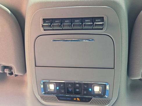 Certified 2025 Ford F350 Lariat AWD/4WD image 20