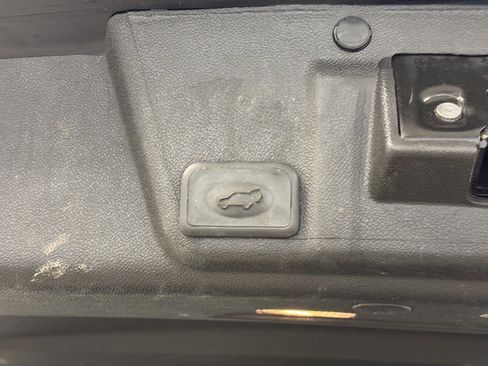 Used 2016 Buick Enclave Leather image 23