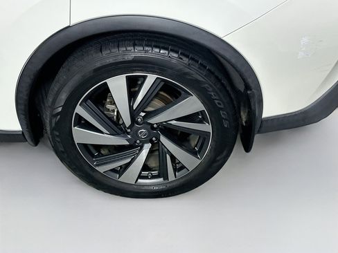 Used 2016 Nissan Murano Platinum w/ Platinum Technology Package FWD image 11