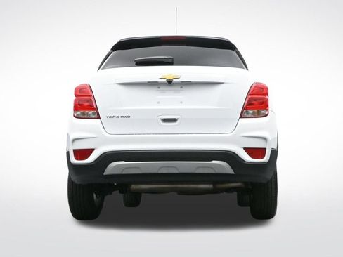 Certified 2022 Chevrolet Trax LT w/ LT Convenience Package image 29