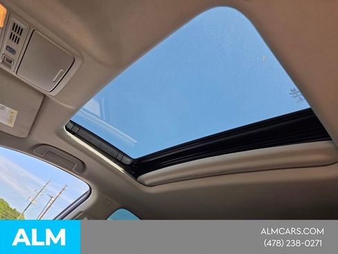 Used 2022 Honda Accord Touring image 18
