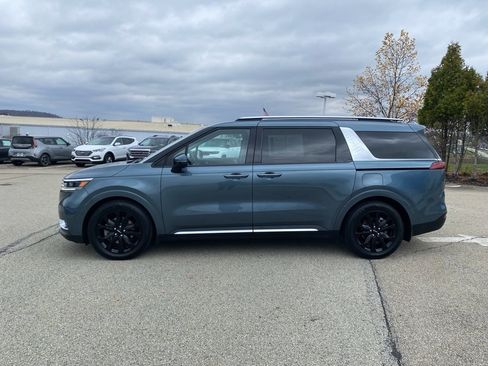 Used 2022 Kia Carnival SX image 6