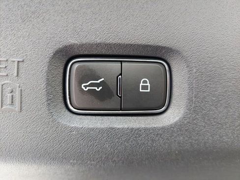 Used 2025 Ford Expedition Max Active AWD/4WD image 10