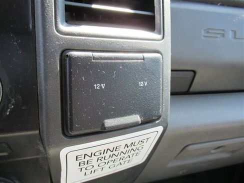 Used 2018 Ford F450 XL image 28