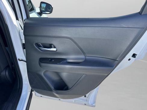 Used 2026 Nissan Kicks SV w/ Cold Weather Package AWD/4WD image 14