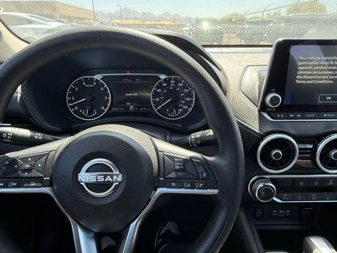 Used 2025 Nissan Sentra SV FWD image 21