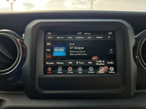 Used 2021 Jeep Wrangler Unlimited Sport AWD/4WD image 28