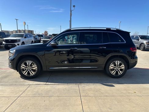 Used 2025 Mercedes-Benz GLB 250 GLB 250 image 2