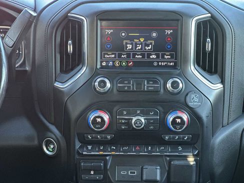 Used 2020 GMC Sierra 3500 AT4 w/ AT4 Premium Package image 17