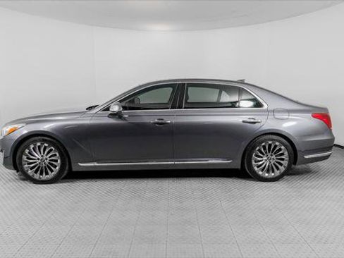 Used 2017 Genesis G90 3.3T Premium image 3