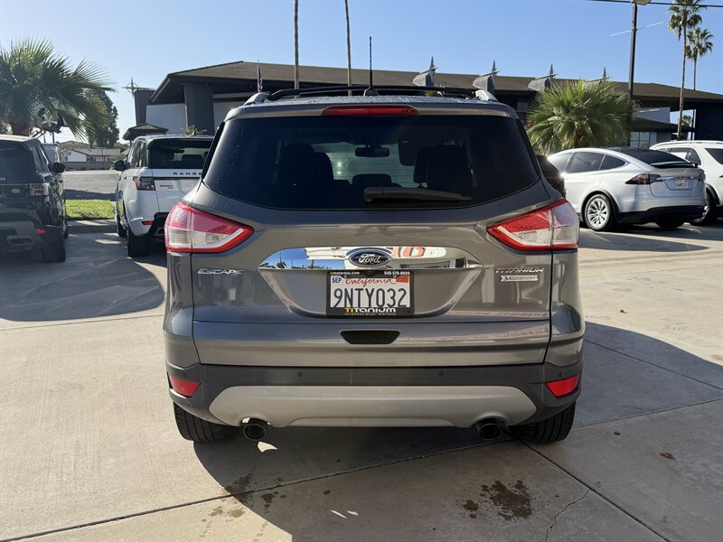 Used 2014 Ford Escape Titanium w/ Equipment Group 401A FWD image 4