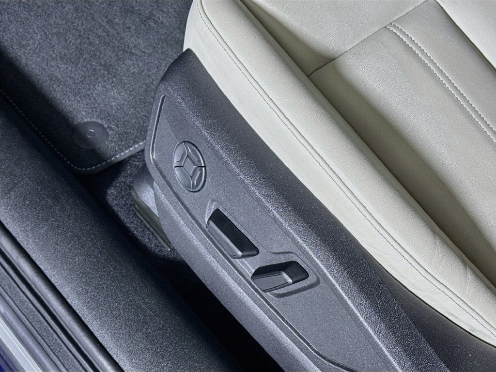 Used 2025 Audi Q5 Premium AWD/4WD image 20