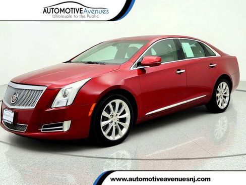 Used 2013 Cadillac XTS Luxury FWD image 1
