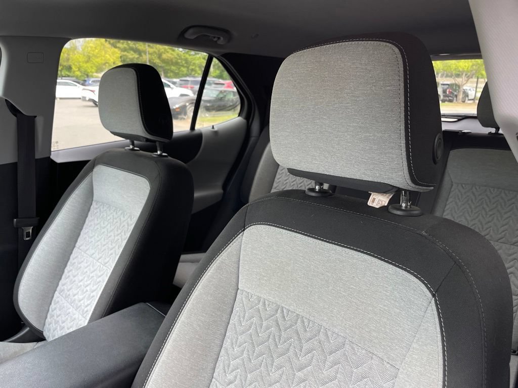 Used 2023 Chevrolet Equinox LT w/ LPO, Cargo Package FWD image 24