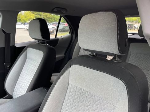 Used 2023 Chevrolet Equinox LT FWD image 24